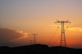 哈鄭±800千伏特高壓直流輸電線(xiàn)路寧夏段導(dǎo)線(xiàn)展放完畢