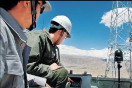 在帕米爾高原守護(hù)施工安全