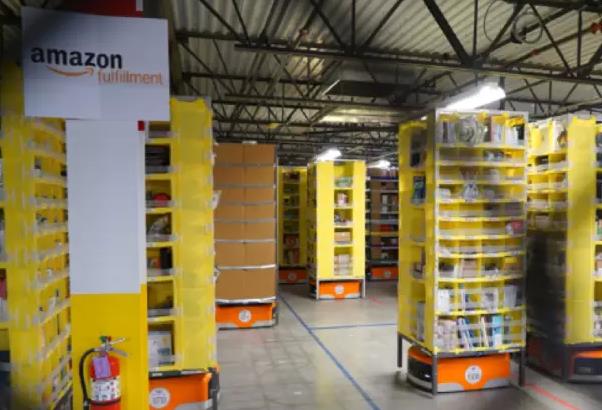 亞馬遜倉庫被打開后，小伙伴們驚呆了！一個活著的倉庫！