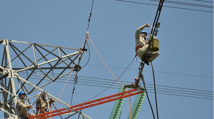 供電公司：成功研發(fā)耐張導線壓接管新型防護金具