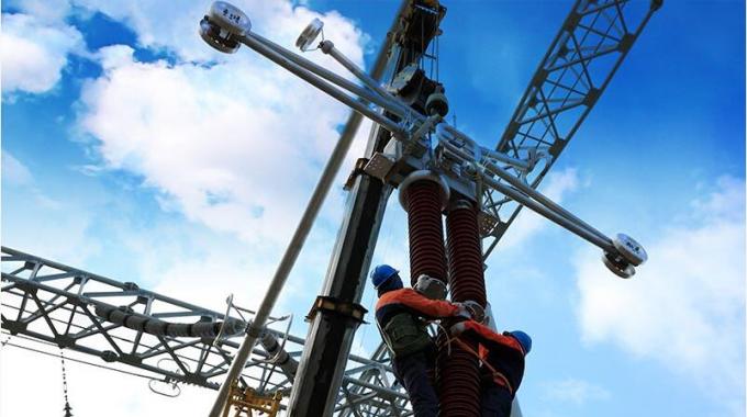 錫盟-泰州特高壓泰州換流站外部設(shè)備安裝春節(jié)前基本完工