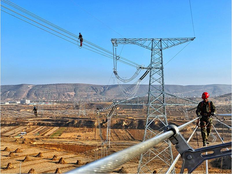 太陽山—六盤山—平?jīng)?50千伏線路工程