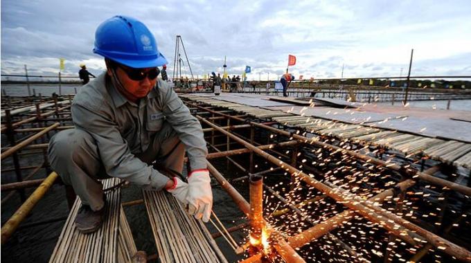 浮橋上的攻堅戰(zhàn)