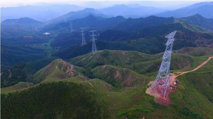 國(guó)內(nèi)最長(zhǎng)特高壓陜西榆橫——山東濰坊特高壓工程放線工作進(jìn)展順利