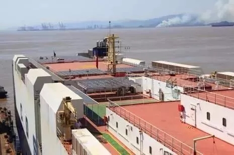 繼高速光伏與機(jī)場(chǎng)光伏之后，首批船舶光伏項(xiàng)目在上饒鄱陽(yáng)全面啟動(dòng)