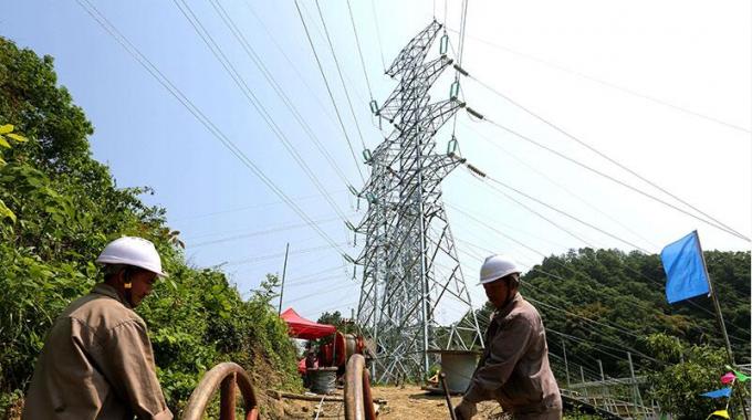 節(jié)日?qǐng)?jiān)守工地建設(shè)