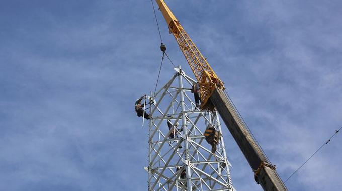 山西晉北--江蘇南京±800千伏特高壓直流輸電線路工程（冀1標(biāo)段）組塔施工有序進行