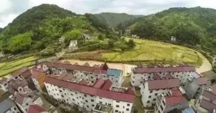 剛剛，2018中央一號文件發(fā)布，光伏扶貧助力致富