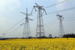 當鐵路與電網(wǎng)碰撞—蒙華鐵路穿越超高壓輸電線路