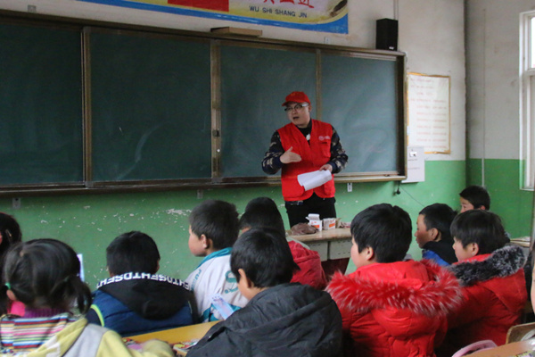 寧夏電力各基層單位組織開展學(xué)雷鋒活動