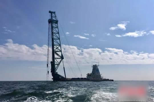 中廣核陽江南鵬島海上風(fēng)電項目樁基工程開工