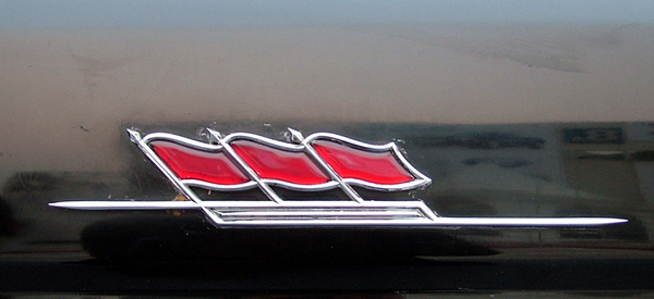 牽手紅旗 漢能太陽能汽車會更進(jìn)一步嗎？