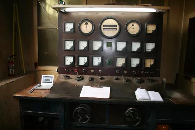 電網(wǎng)見(jiàn)證彝鄉(xiāng)發(fā)展60載！