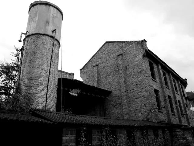 電網(wǎng)見(jiàn)證彝鄉(xiāng)發(fā)展60載！