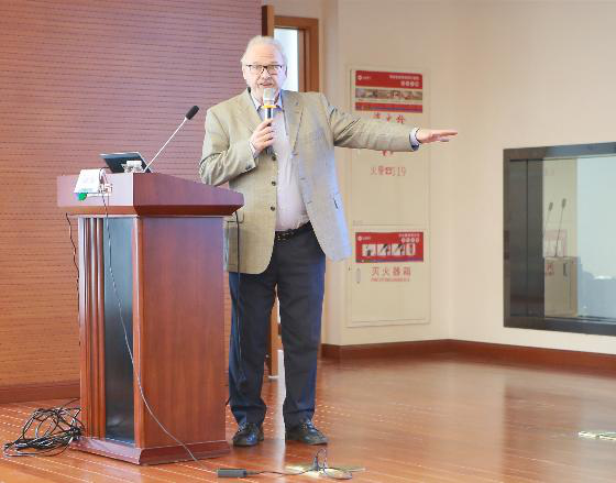 走向深藍(lán) 挪威漂浮式風(fēng)電專(zhuān)家來(lái)上海電氣進(jìn)行技術(shù)交流（附圖）