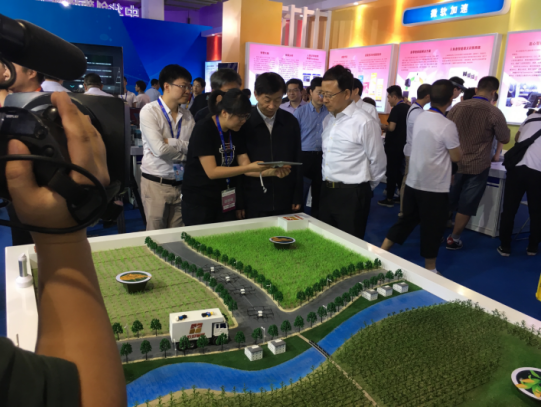農(nóng)田管家驚艷亮相科博會(huì) 用科技為農(nóng)業(yè)賦能