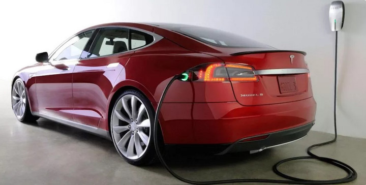 關(guān)稅下調(diào)公告不到 3 小時(shí)，特斯拉全線調(diào)價(jià)更新完畢