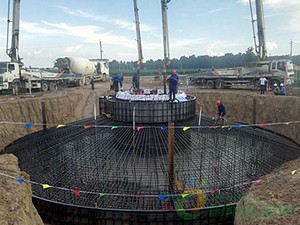 河南開封通許49.5兆瓦風(fēng)電場(chǎng)首臺(tái)風(fēng)機(jī)完成混凝土澆筑