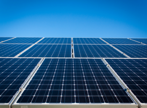 韓國在人工湖上建立浮動(dòng)太陽能農(nóng)場