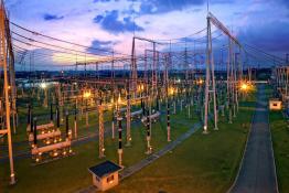 綠色能源通道投運(yùn)25年 西電東送實(shí)現(xiàn)合作共贏