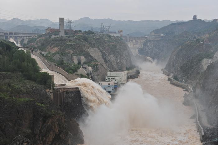 大藤峽水利樞紐右岸前期準(zhǔn)備工程